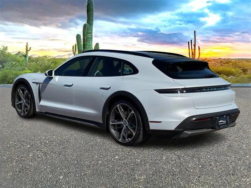 2022 Porsche Taycan 4