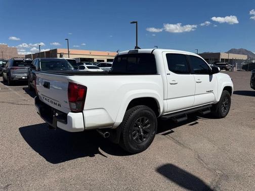 2022 Toyota Tacoma SR5