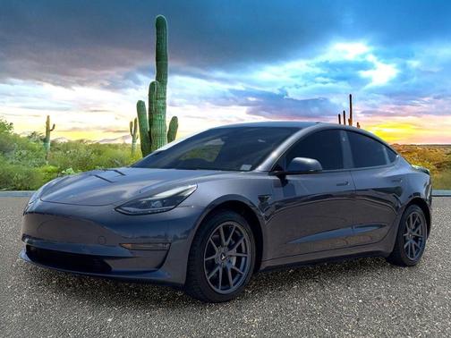 Midnight Silver 2022 Tesla Model 3 Long Range