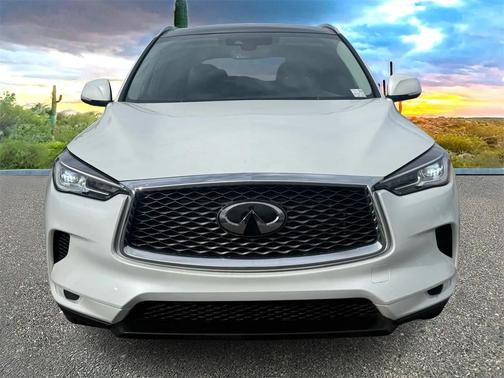 2024 INFINITI QX50 LUXE