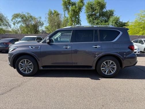 2023 INFINITI QX80 Luxe