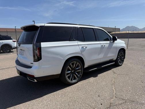 Crystal White Tricoat 2023 Cadillac Escalade Premium Luxury