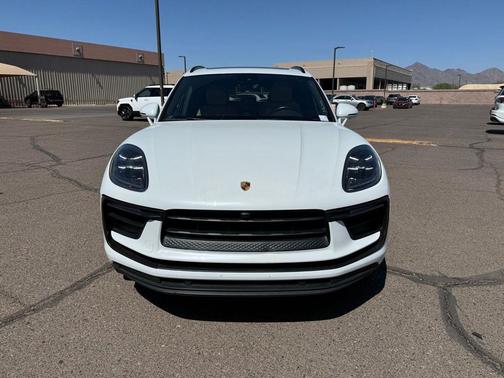 2022 Porsche Macan Macan