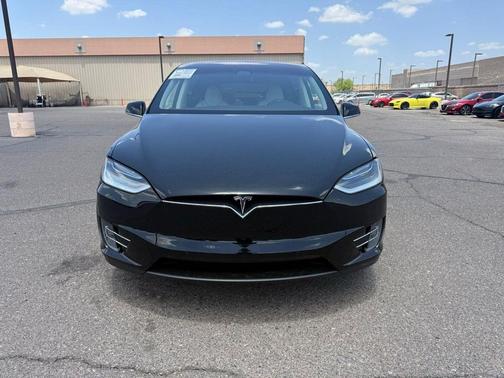 Obsidian Black Metallic 2018 Tesla Model X 75D