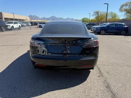 2021 Tesla Model S Plaid