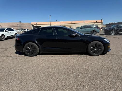 2021 Tesla Model S Plaid