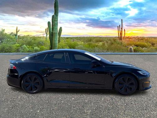 Solid Black 2021 Tesla Model S Plaid