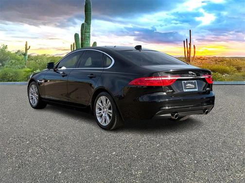 2017 Jaguar XF 35t Premium