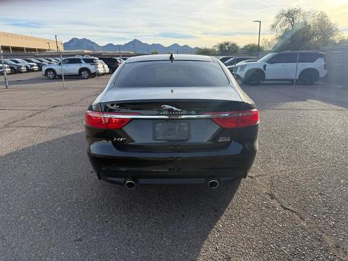 2017 Jaguar XF 35t Premium