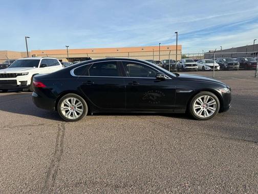 2017 Jaguar XF 35t Premium