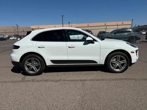 2018 Porsche Macan S