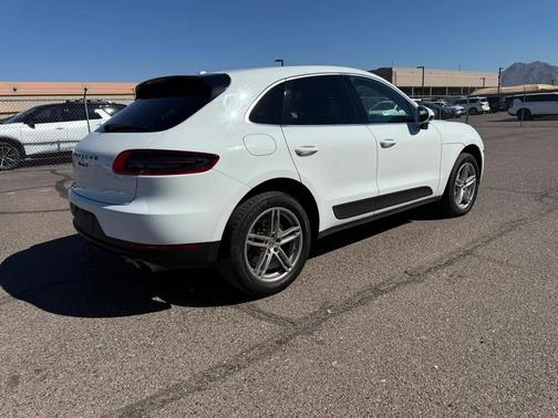 2018 Porsche Macan S