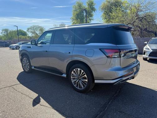 2025 INFINITI QX80 SENSORY AWD