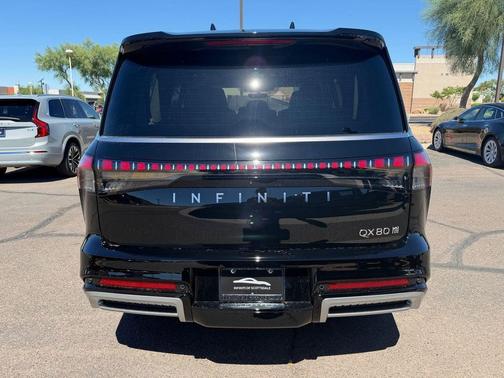 Black Obsidian 2027 INFINITI QX80 Luxe