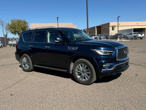2024 INFINITI QX80 Luxe
