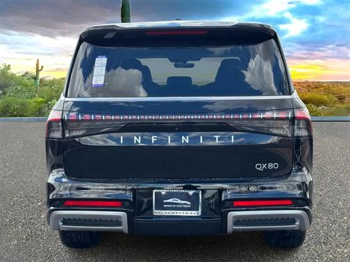 2025 INFINITI QX80 Luxe