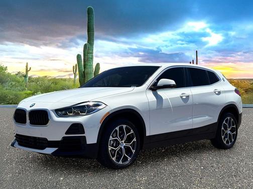 Alpine White 2023 BMW X2 sDrive28i