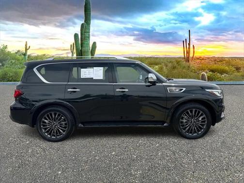 2023 INFINITI QX80 SENSORY