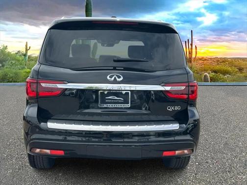2023 INFINITI QX80 SENSORY