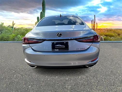 2023 Lexus ES 350 Base