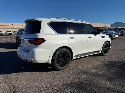 2021 INFINITI QX80 SENSORY AWD