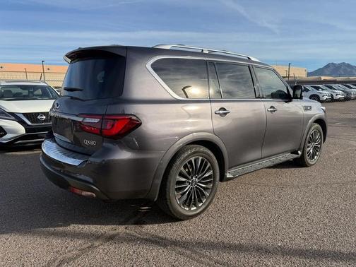 2022 INFINITI QX80 PREMIUM SELECT AWD