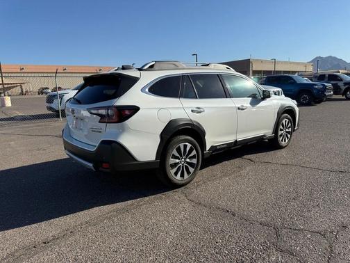 2024 Subaru Outback Touring XT