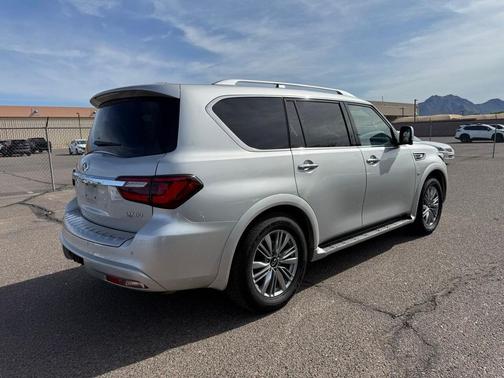 2020 INFINITI QX80 Luxe