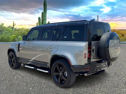2023 Land Rover Defender 110 X-Dynamic SE