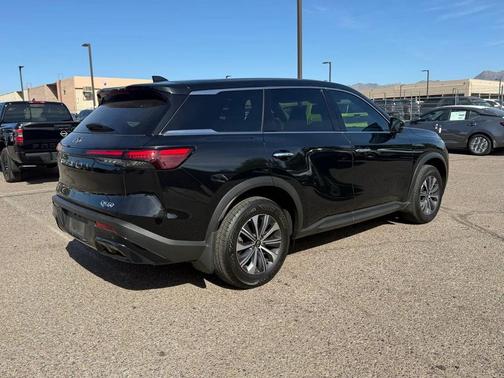 2025 INFINITI QX60 Pure