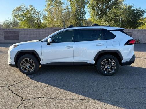2024 Toyota RAV4 Hybrid XLE Premium