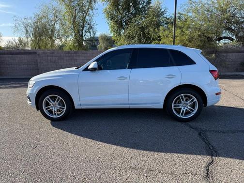 2017 Audi Q5 2.0T Premium Plus