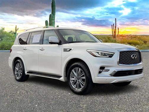 2024 INFINITI QX80 Luxe