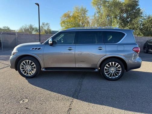 2017 INFINITI QX80 Base