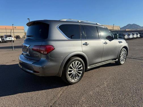 2017 INFINITI QX80 Base