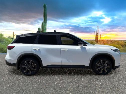 Radiant White/Black Obsidian 2027 INFINITI QX60 AUTOGRAPH