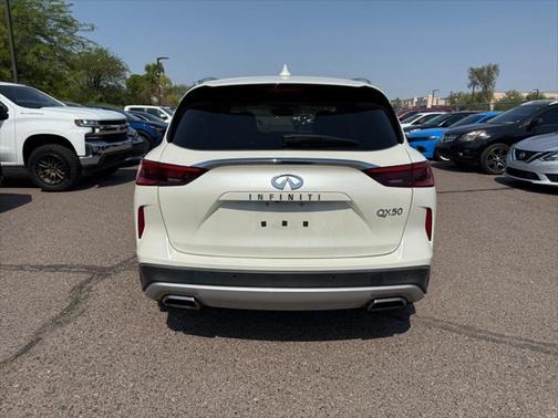 2021 INFINITI QX50 LUXE