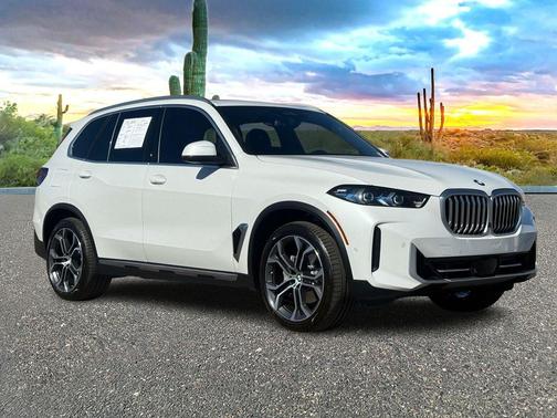 Mineral White Metallic 2024 BMW X5 sDrive40i