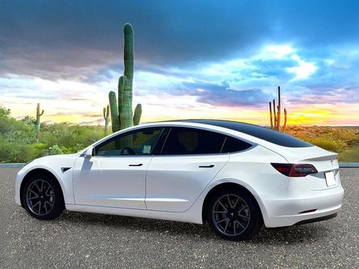 2020 Tesla Model 3 Standard Range