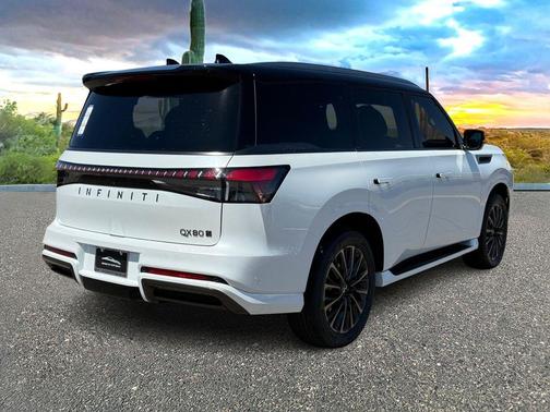 Radiant White/Black Obsidian 2026 INFINITI QX80 AUTOGRAPH AWD