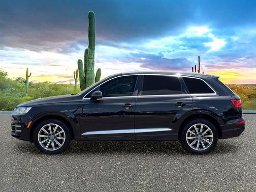Black 2018 Audi Q7 3.0T Premium Plus