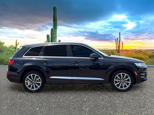 Black 2018 Audi Q7 3.0T Premium Plus