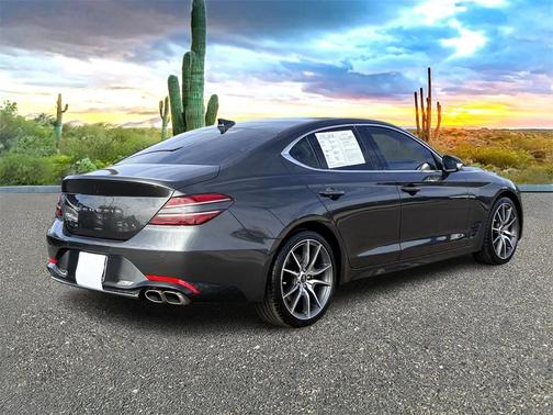 2022 Genesis G70 2.0T RWD