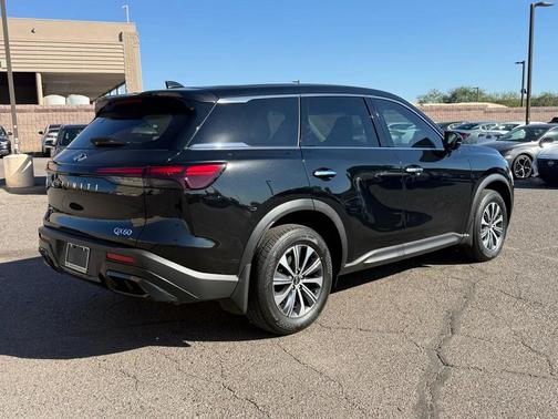 2025 INFINITI QX60 Pure