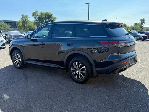 2025 INFINITI QX60 Pure