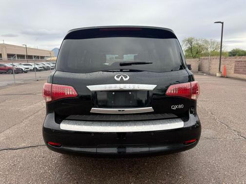 2016 INFINITI QX80 Base