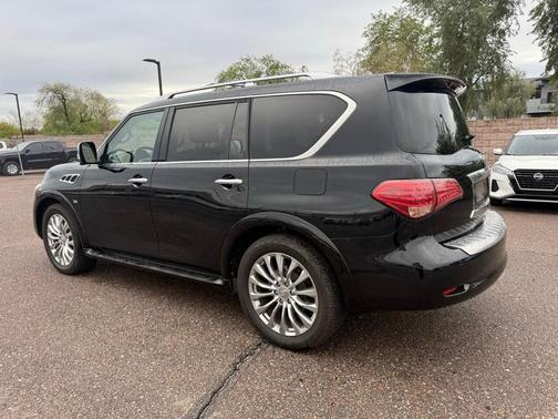 2016 INFINITI QX80 Base