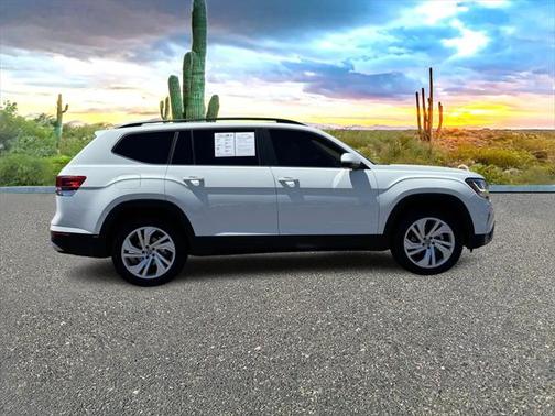 2022 Volkswagen Atlas 3.6L SE w/Technology