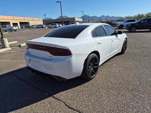 2016 Dodge Charger SXT