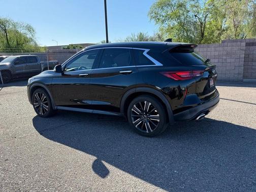 2022 INFINITI QX50 LUXE